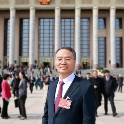 徐冠巨
